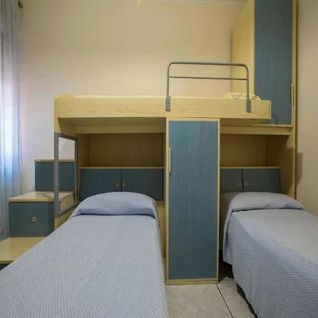 Baia Blu Trilocale Magenta Apartment